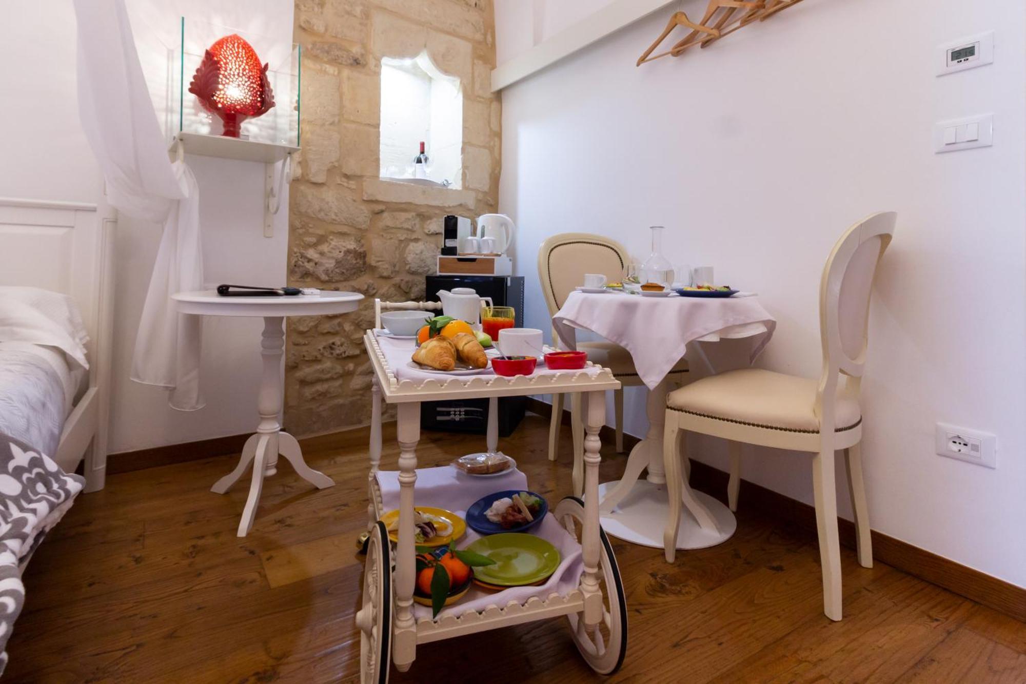 Le Nicchie Luxury Rooms Λέτσε Εξωτερικό φωτογραφία