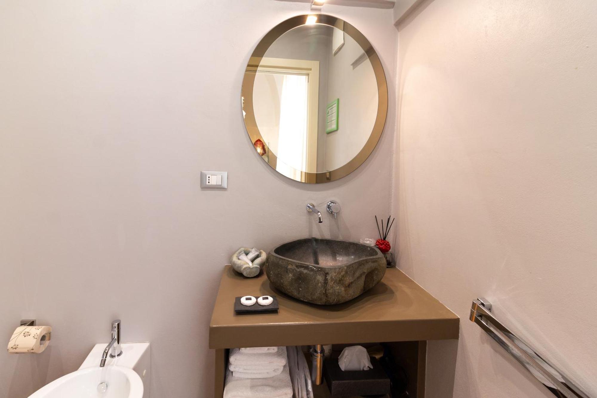 Le Nicchie Luxury Rooms Λέτσε Εξωτερικό φωτογραφία