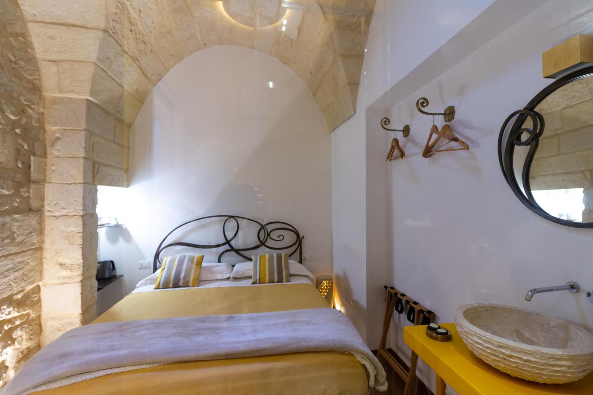 Le Nicchie Luxury Rooms Λέτσε Δωμάτιο φωτογραφία