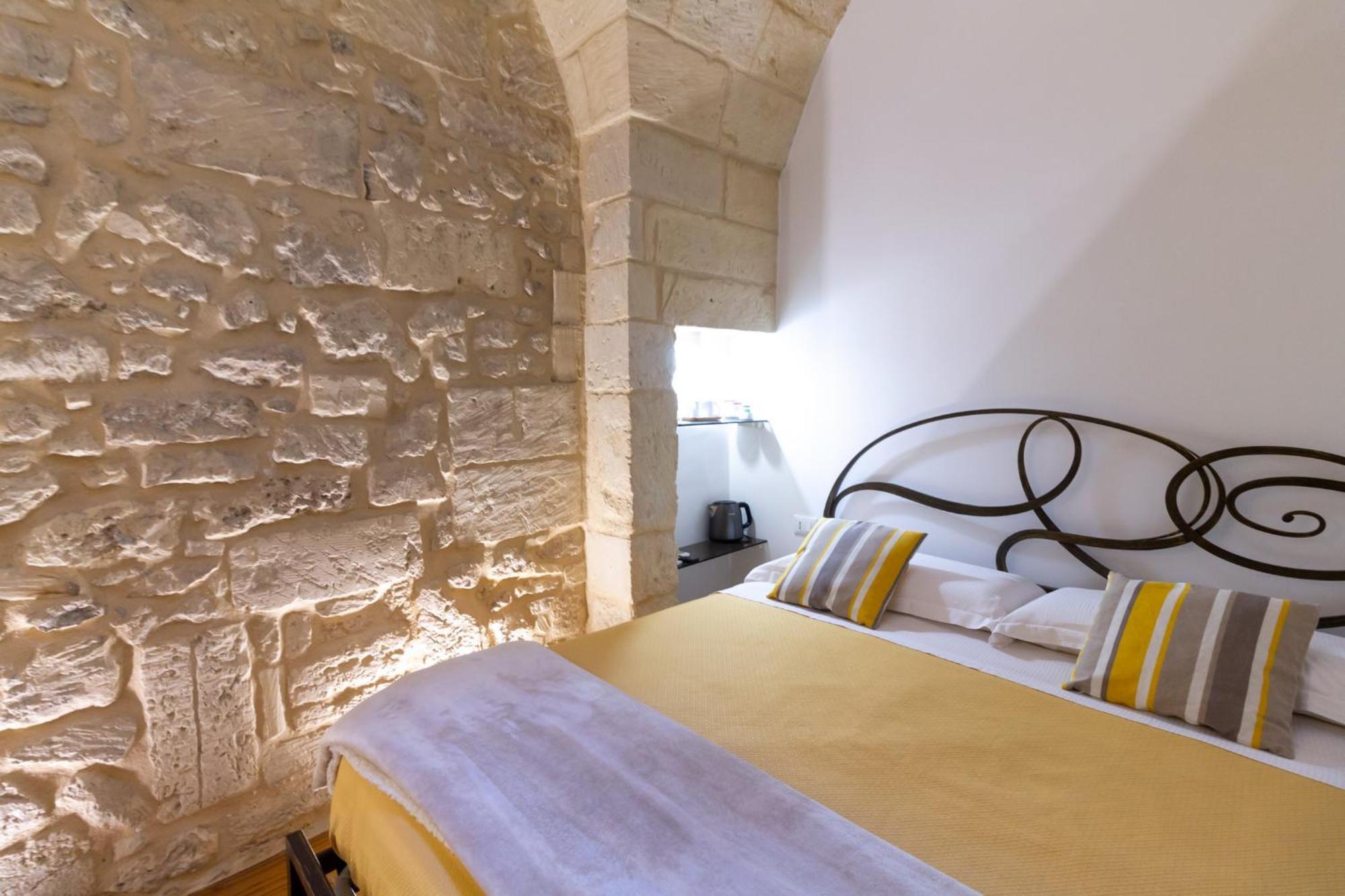 Le Nicchie Luxury Rooms Λέτσε Δωμάτιο φωτογραφία